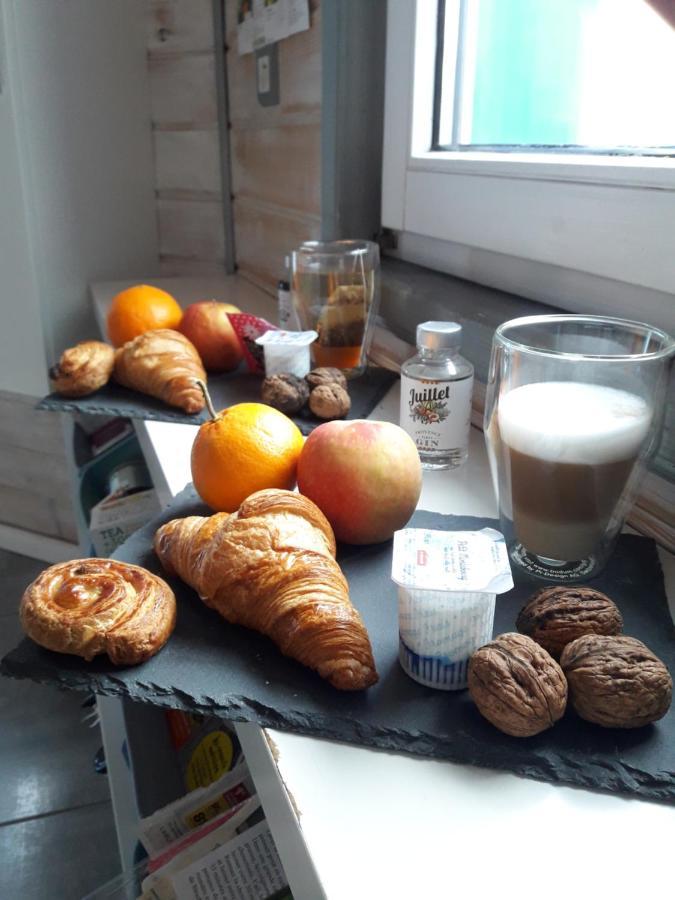 Logement De Charme Coinches Екстериор снимка